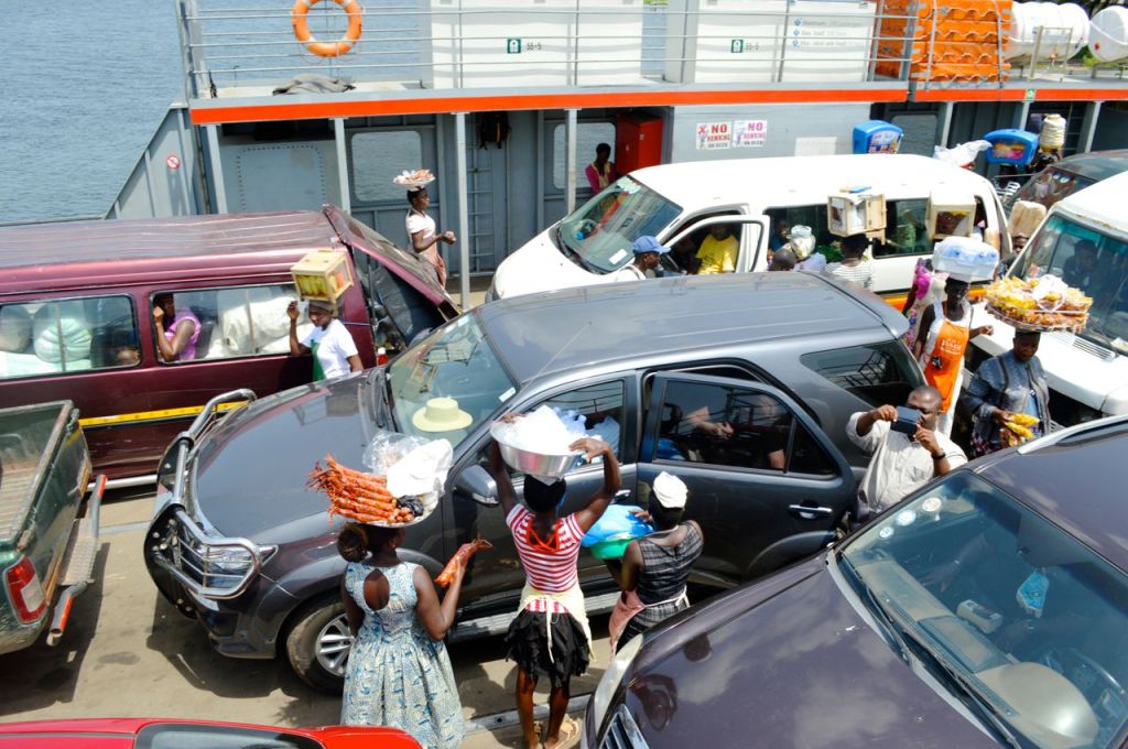 Daai helder rooi goete is rivier -prawn-sosaties